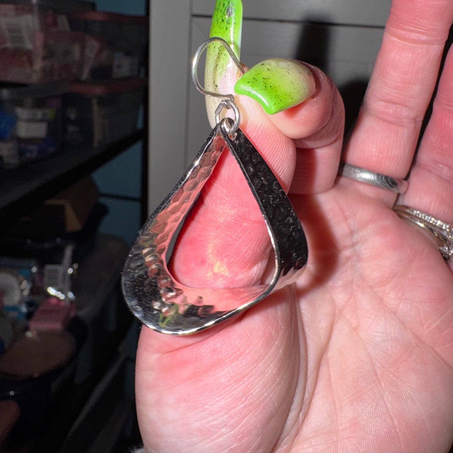 Vintage Avon textured loop earrings