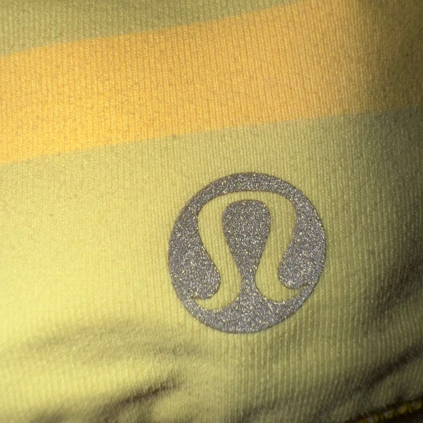 Lululemon Warm up run crew