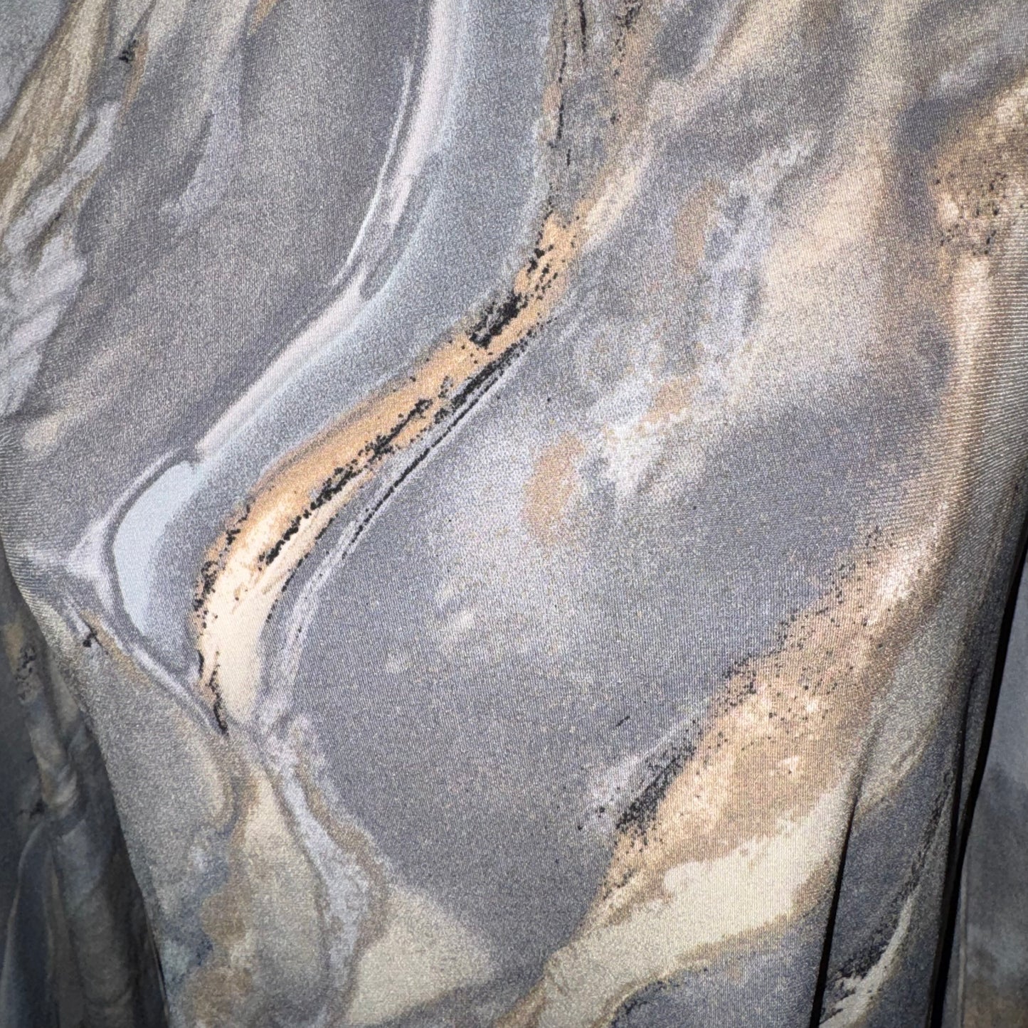 Liquid knit marble top