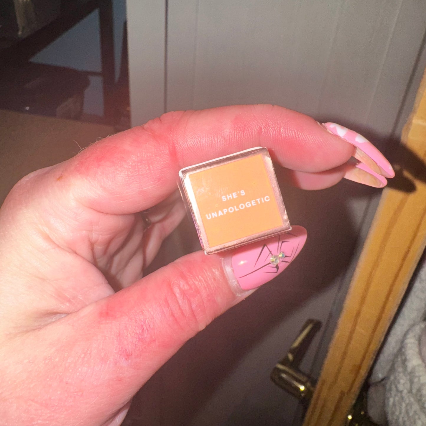 Silky lip crème