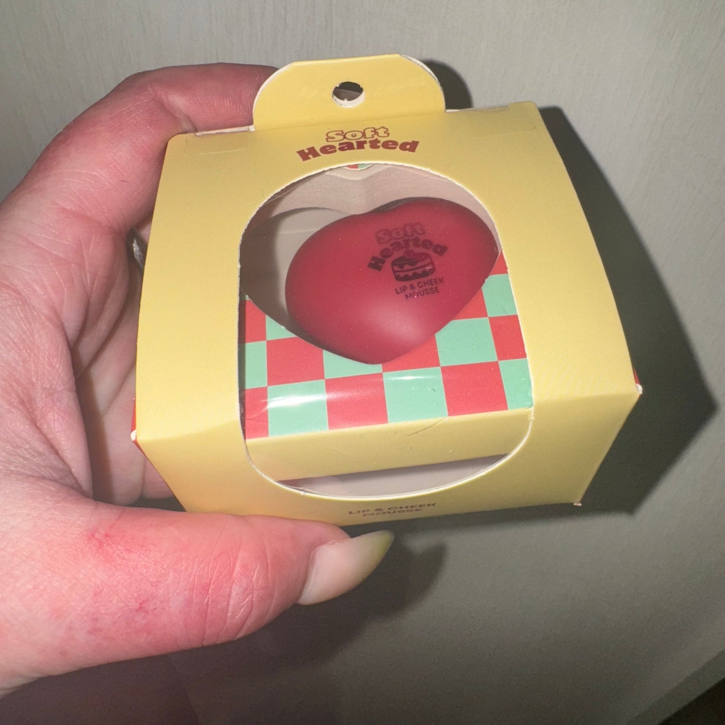 Soft hearted lip & cheek mousse