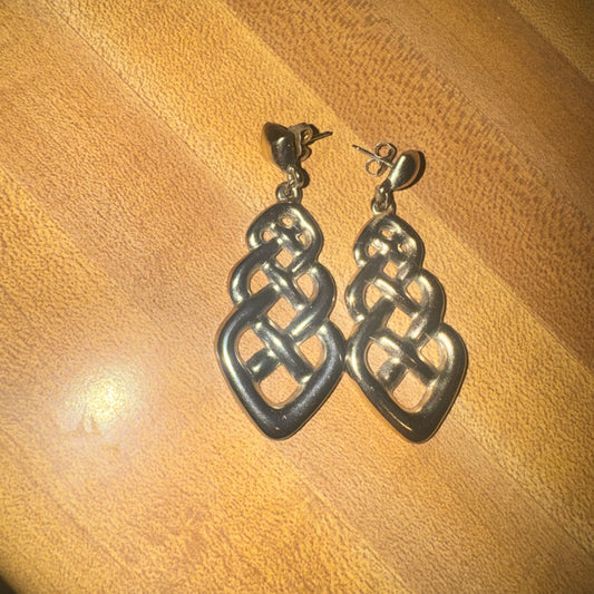 Vintage Avon weaved earrings