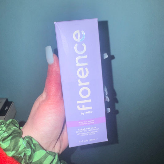 Clear the way clarifying face wash