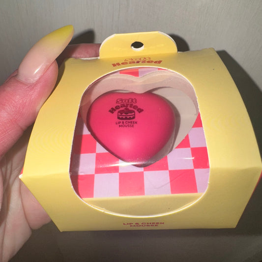 Soft hearted lip & cheek mousse