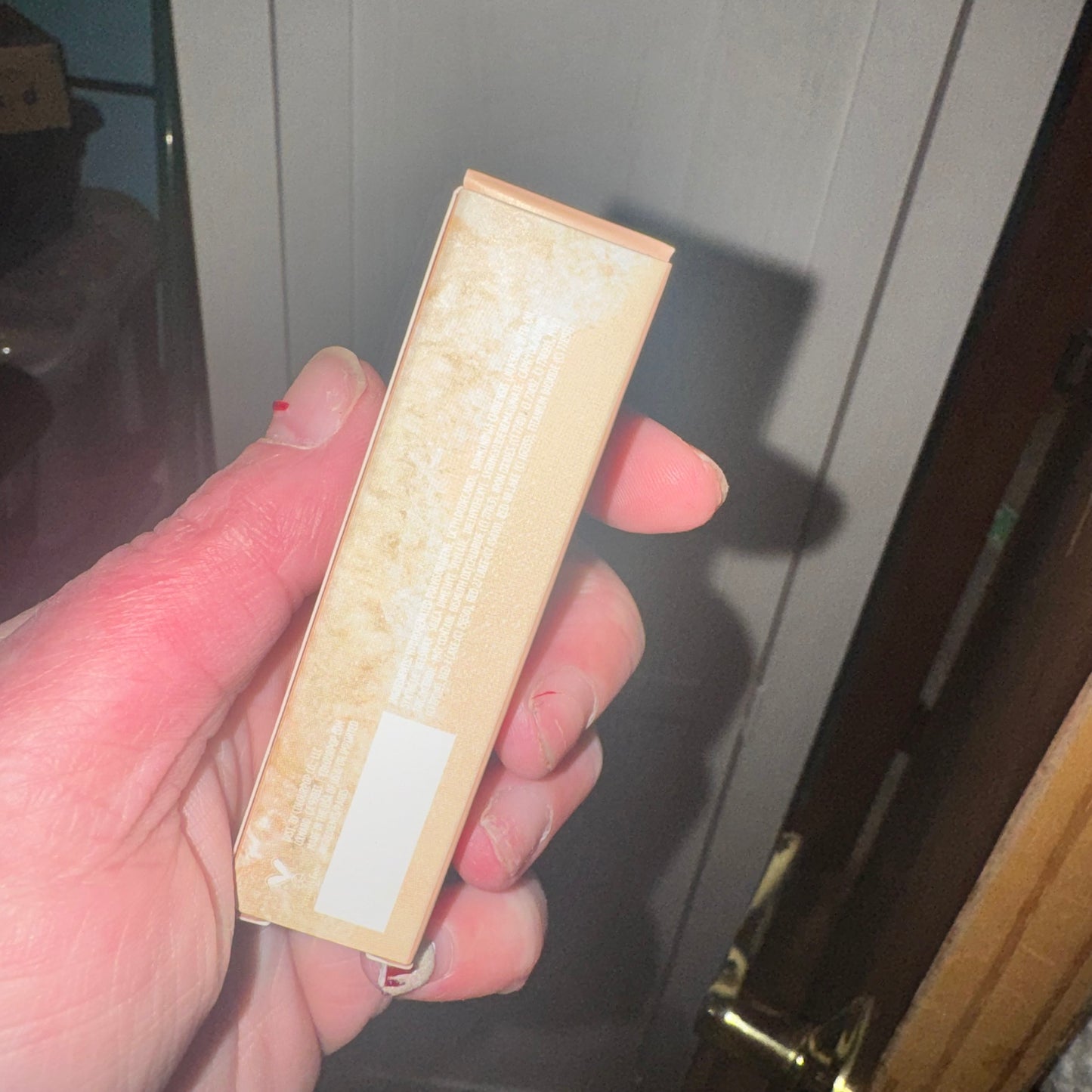 So glassy lip gloss
