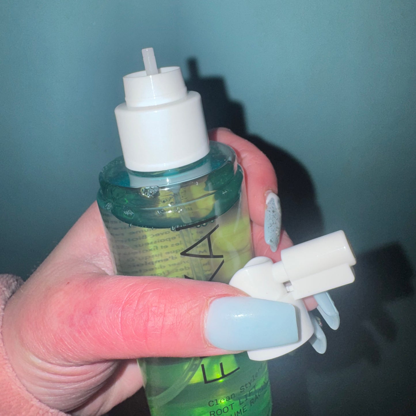 Root lift spray