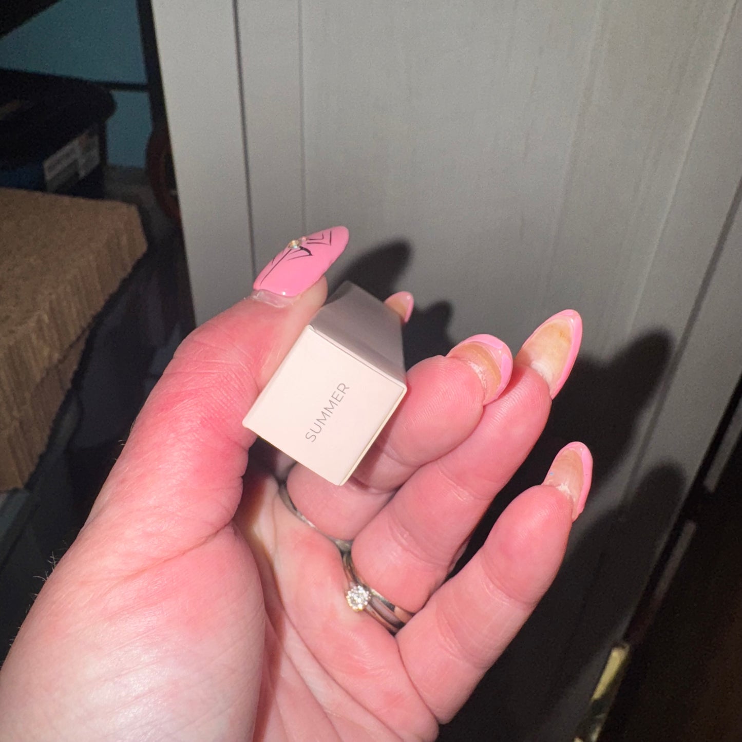 Lip oil in summer