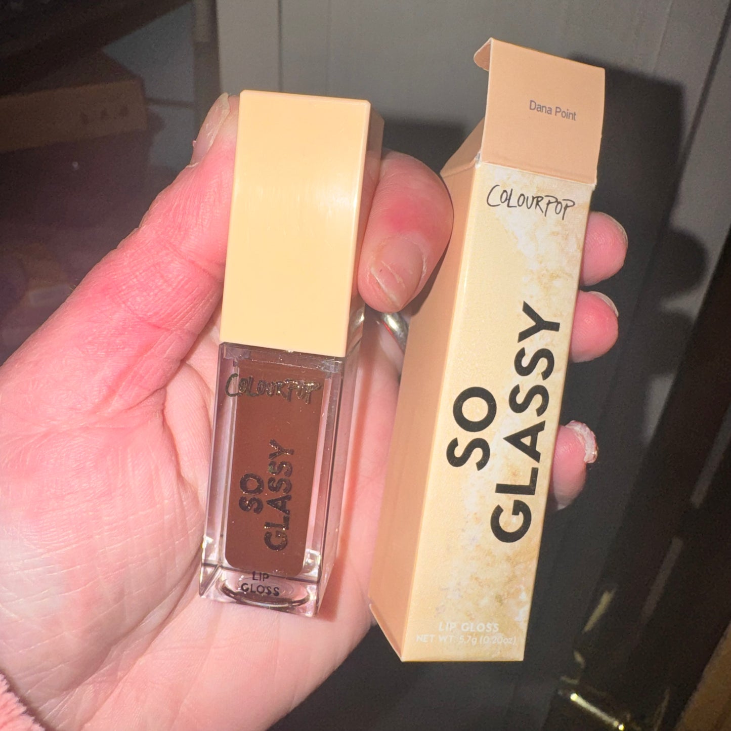 So glassy lip gloss