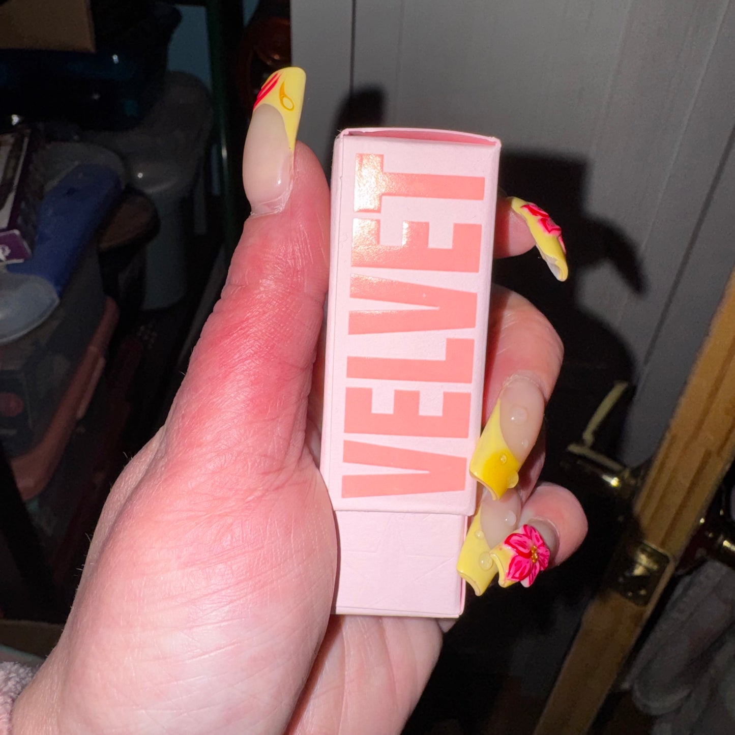 Velvet trap lipstick