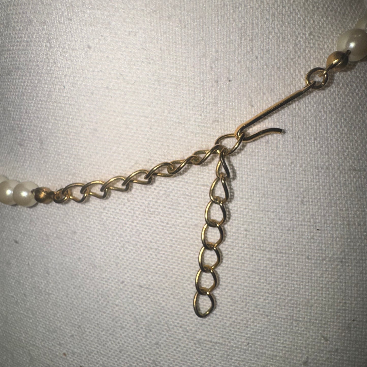 Vintage frosted petal necklace