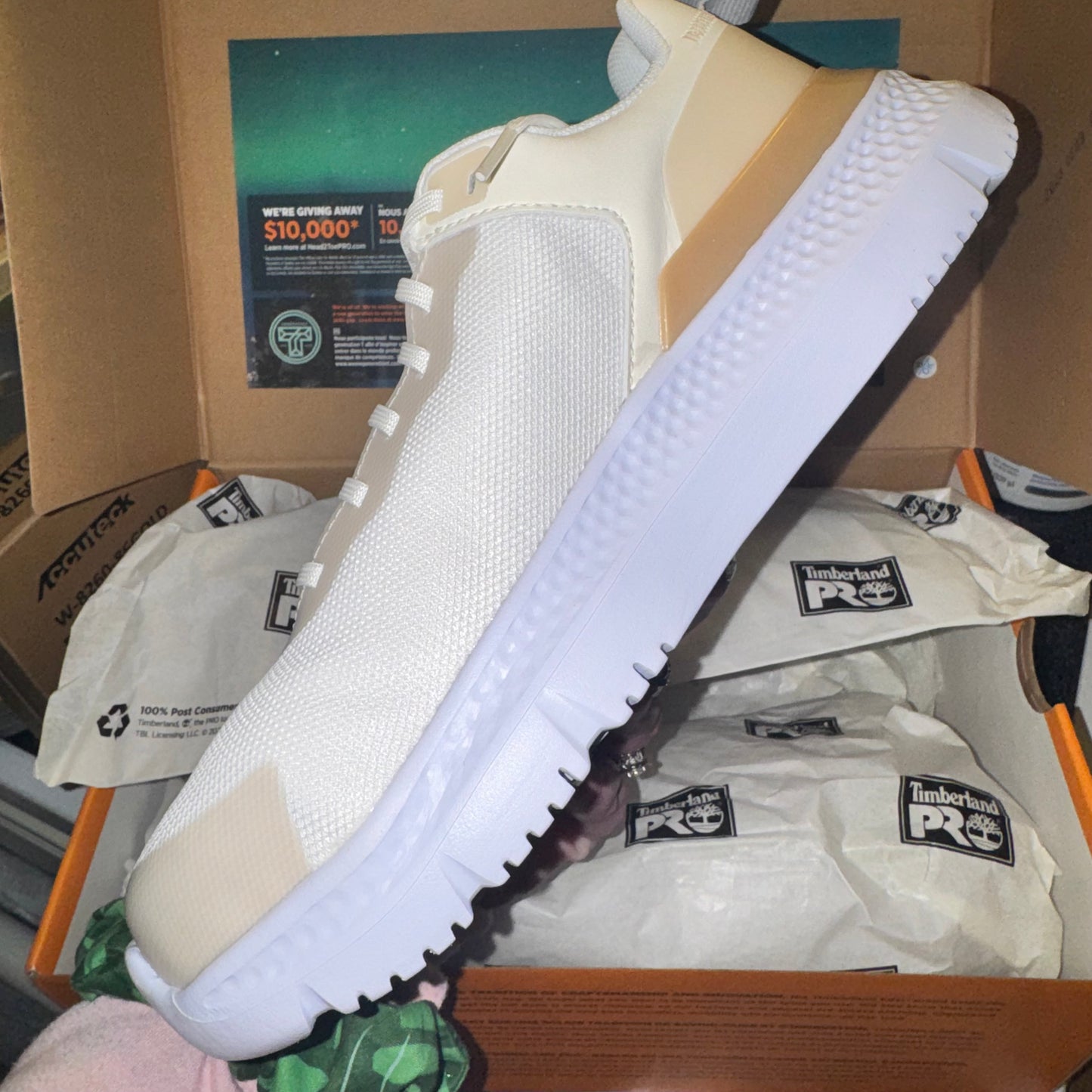 Setra composite toe work sneakers