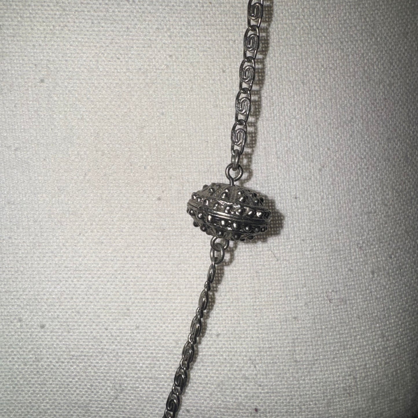 Vintage Avon long necklace