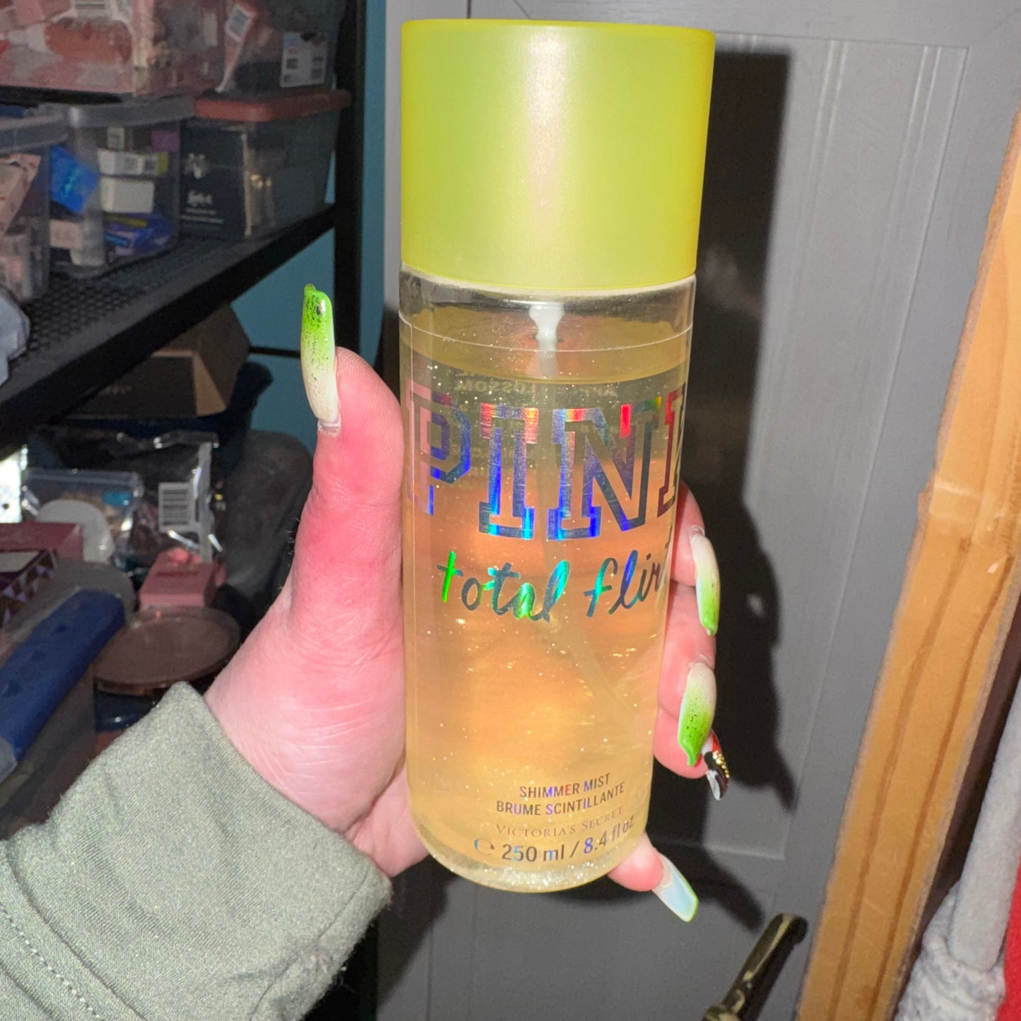 Total flirt shimmer mist (discontinued rare item)