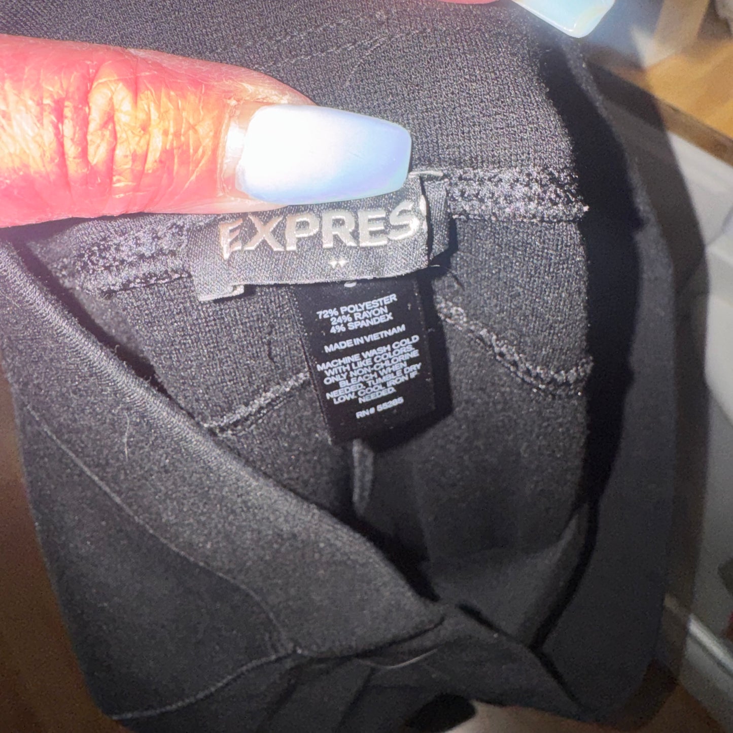 Line detail pants