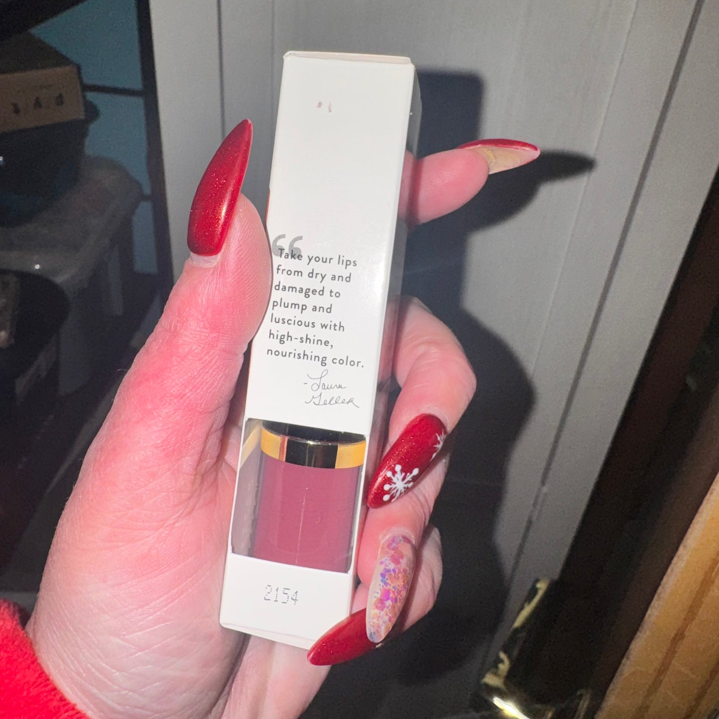 Tinted lip oil