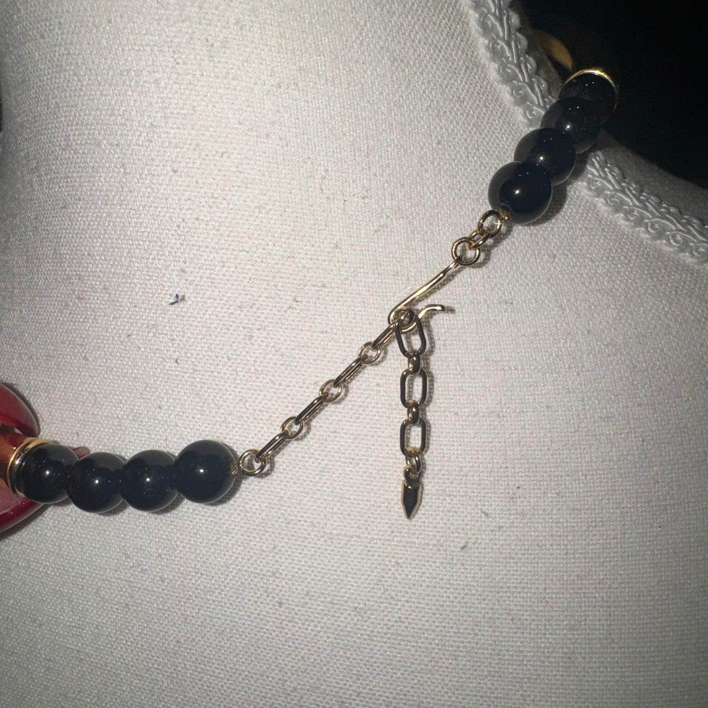 Vintage Avon modern elegance necklace