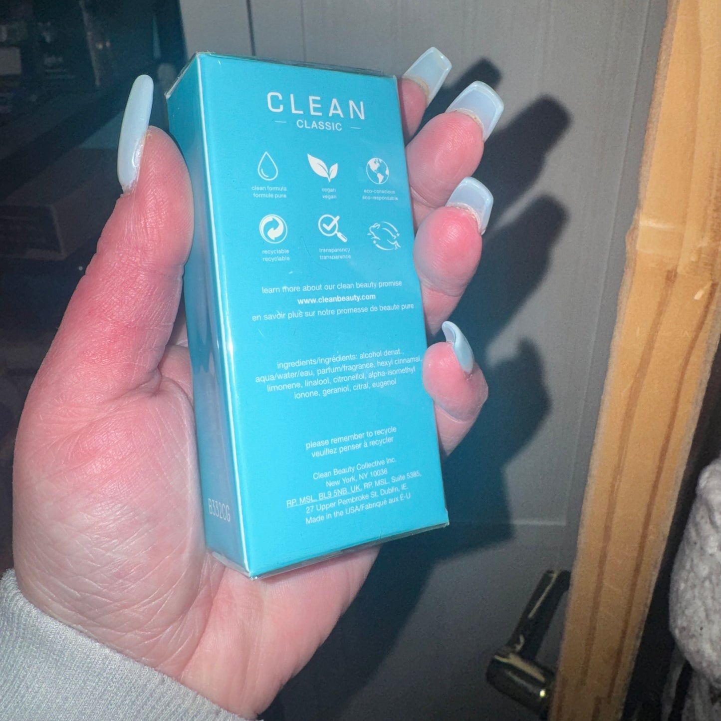 Shower fresh perfume