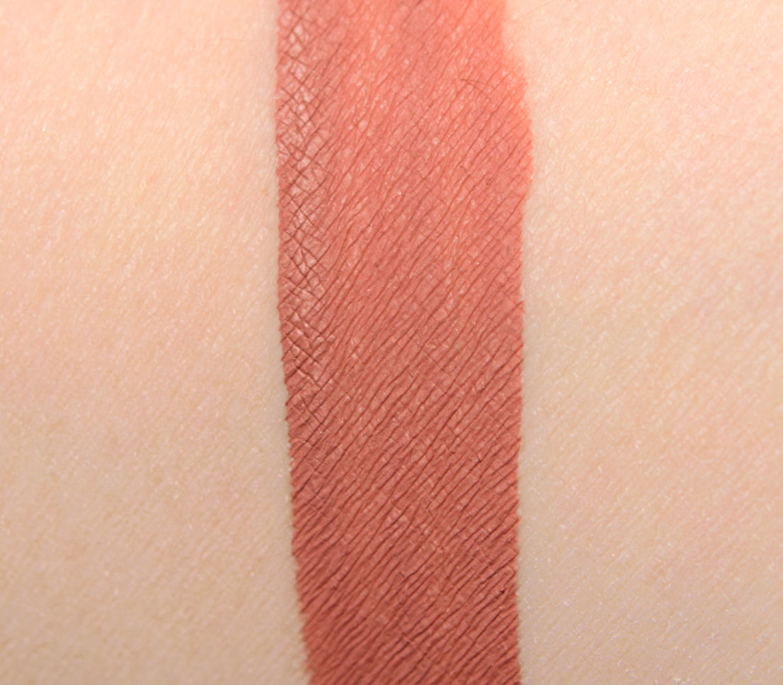 Ultra matte lipstick