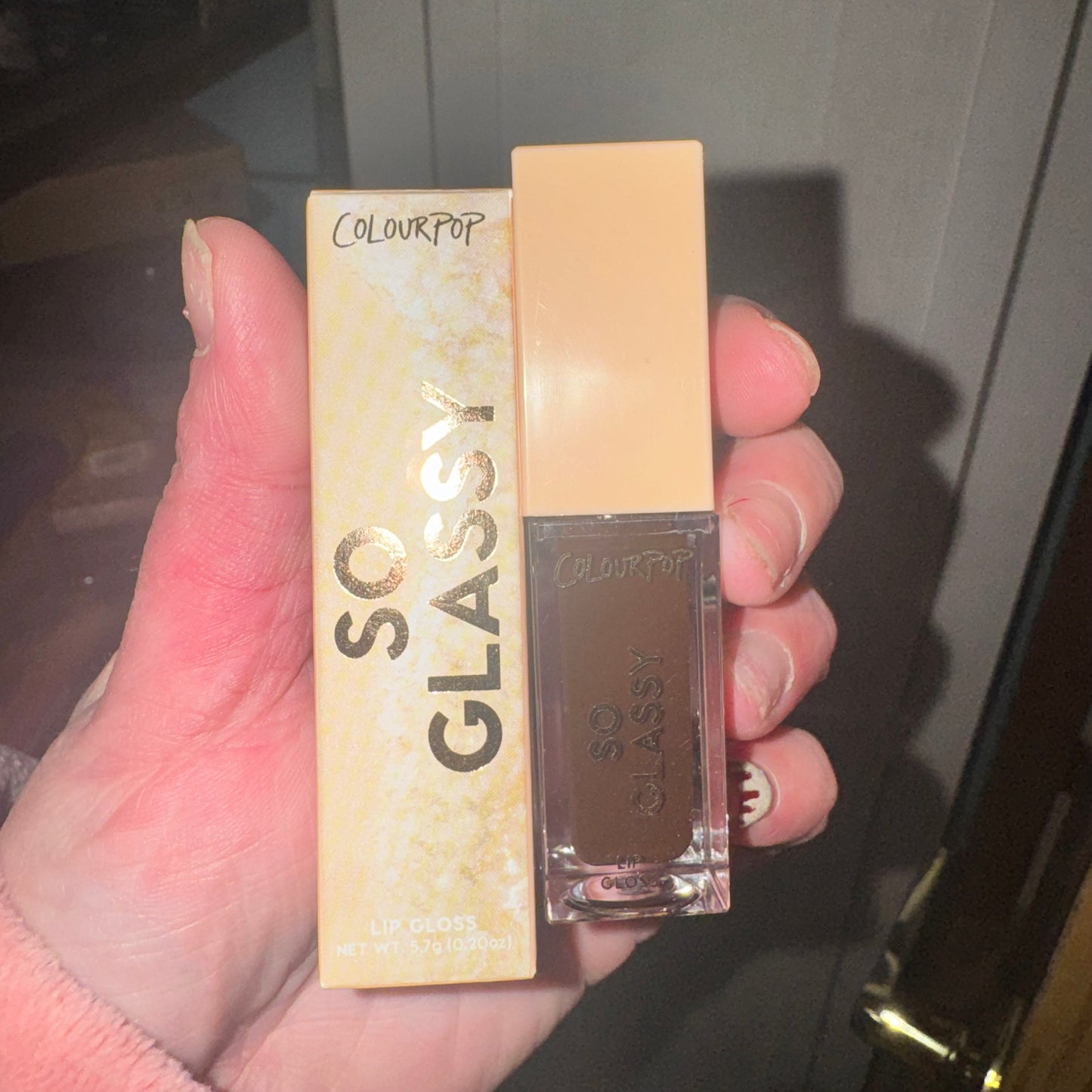 So glassy lip gloss