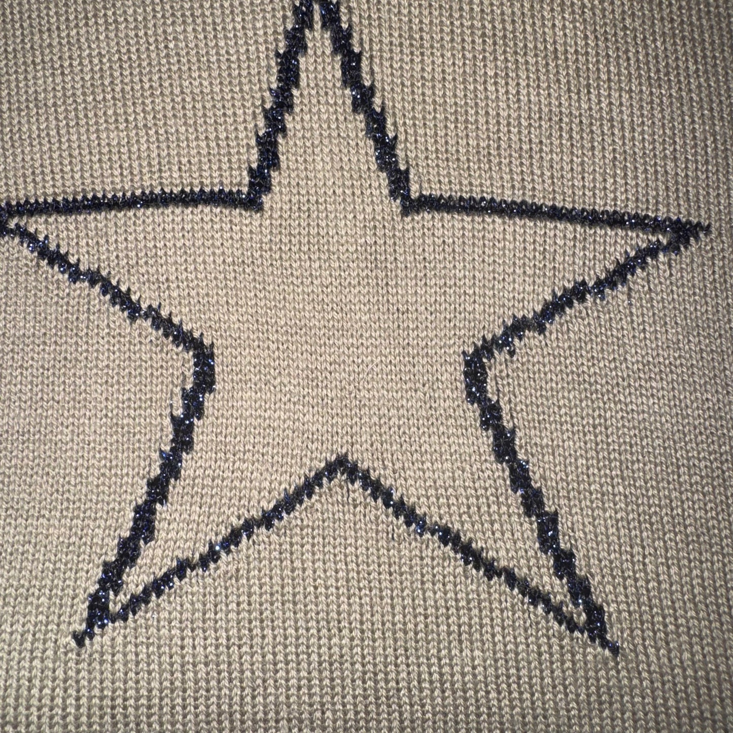 Sketchy shining star sweater