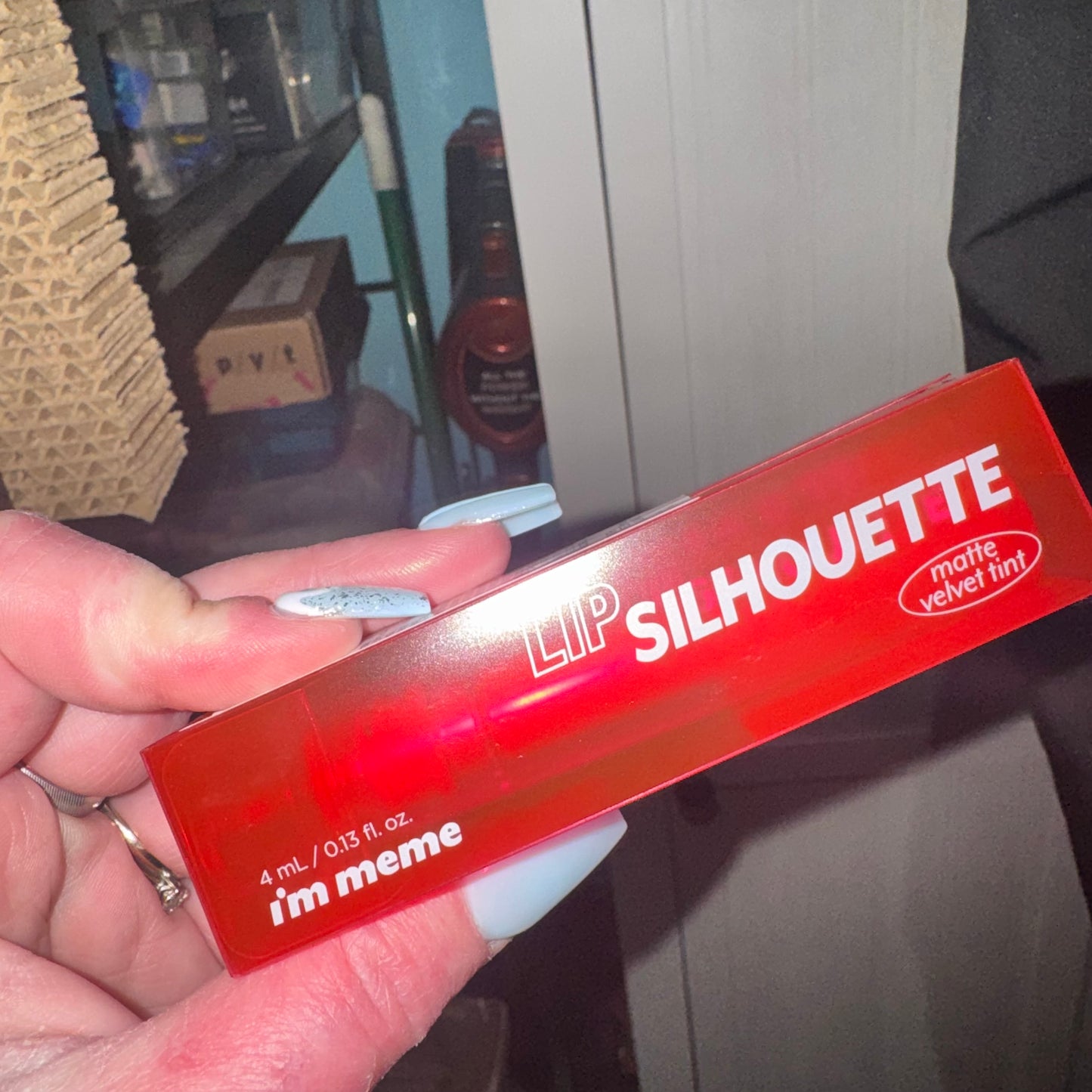 Lip silhouette matte velvet lip tint