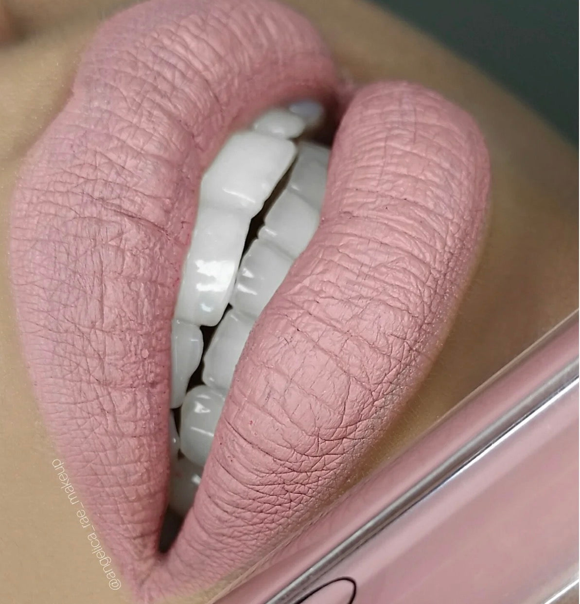 Waterproof liquid lipstick