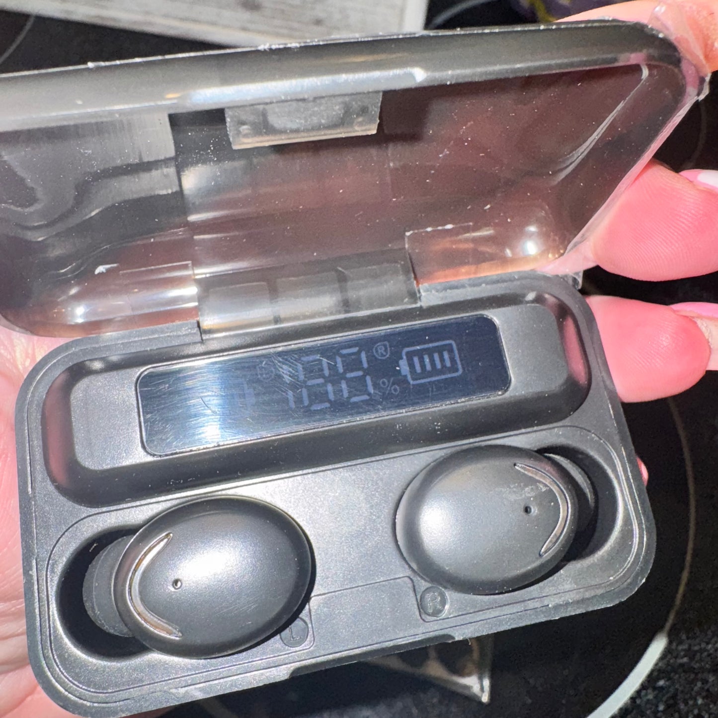 Bluetooth earbuds
