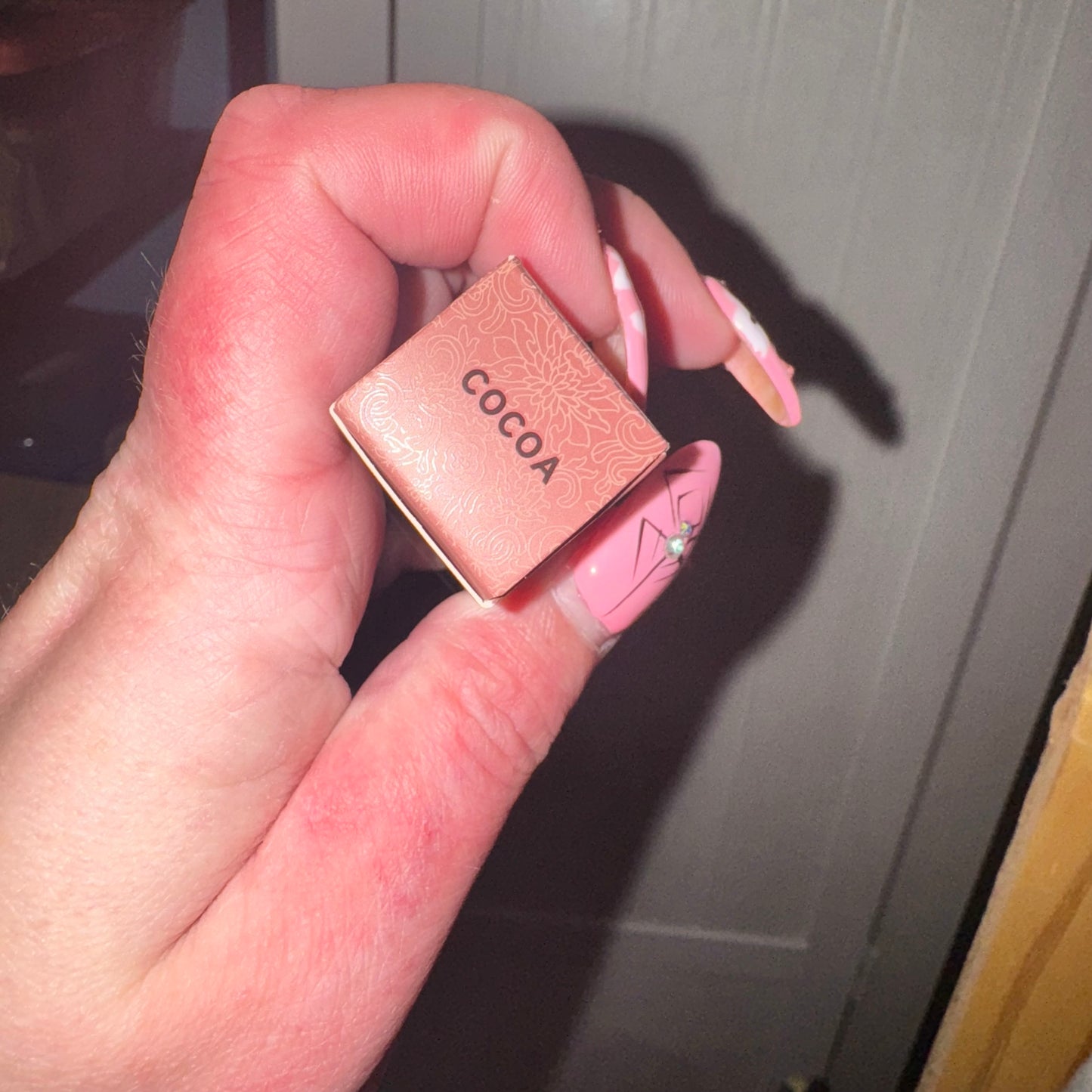 Lip treatment in cocoa