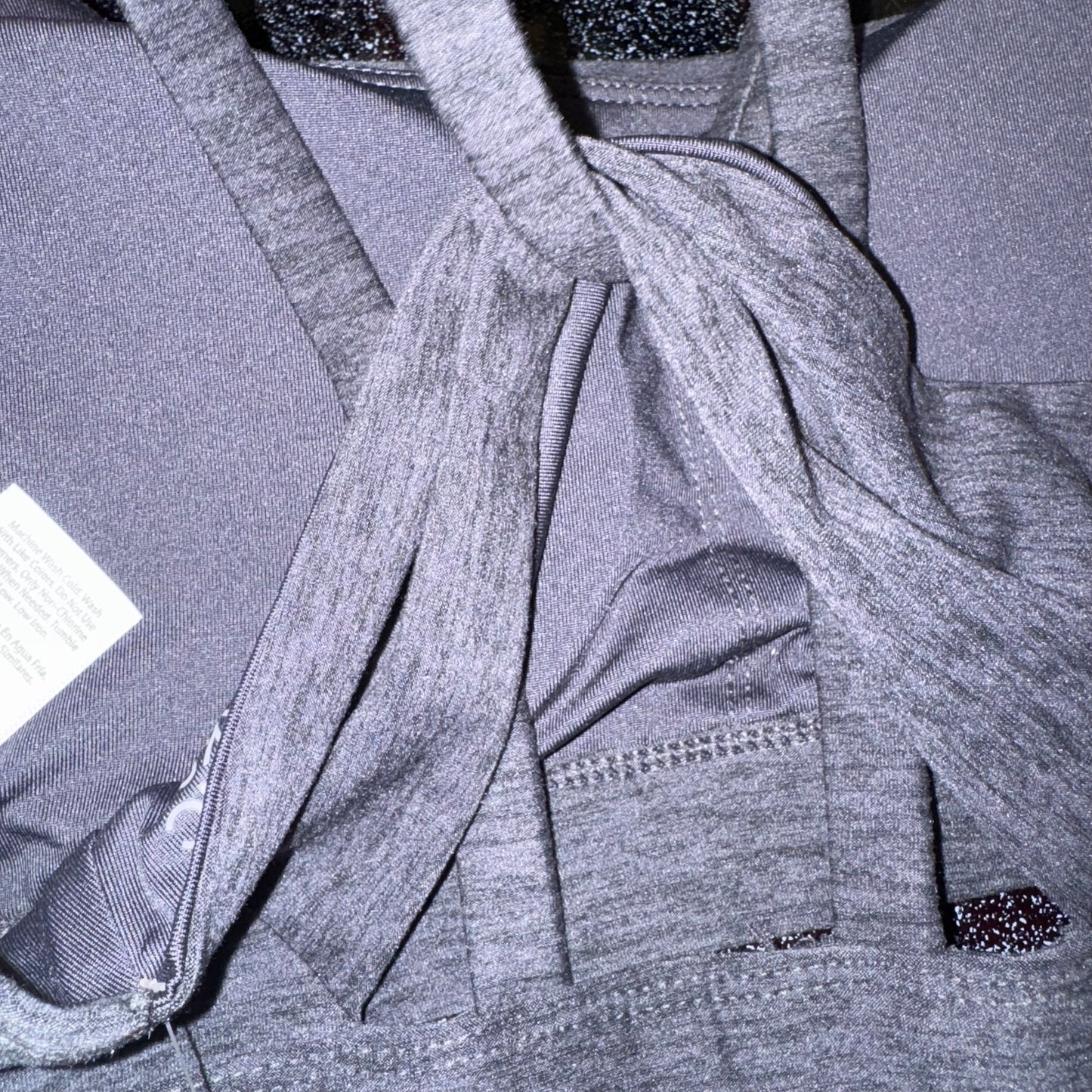 Butter core twist sports bra