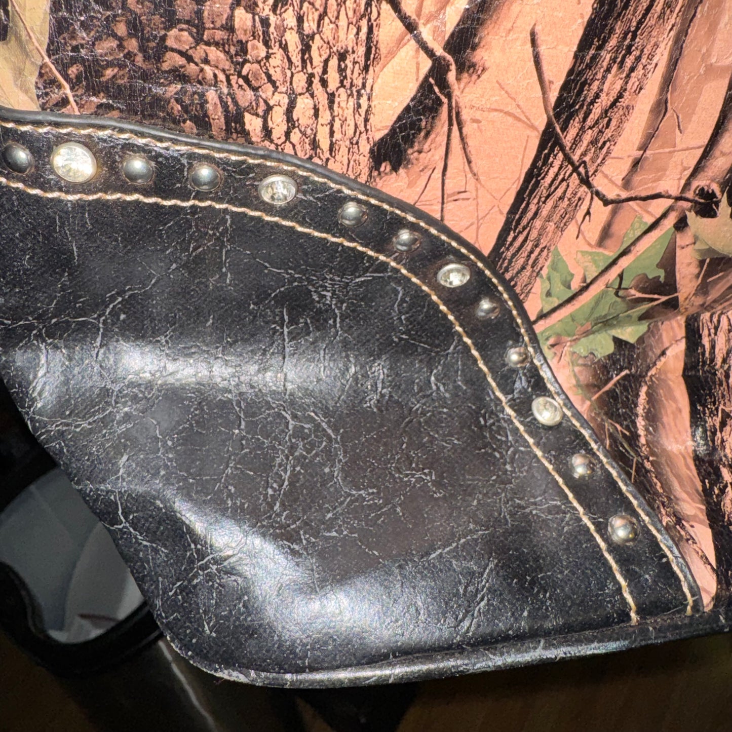 Pink camo studded & rhinestone shoulder bag