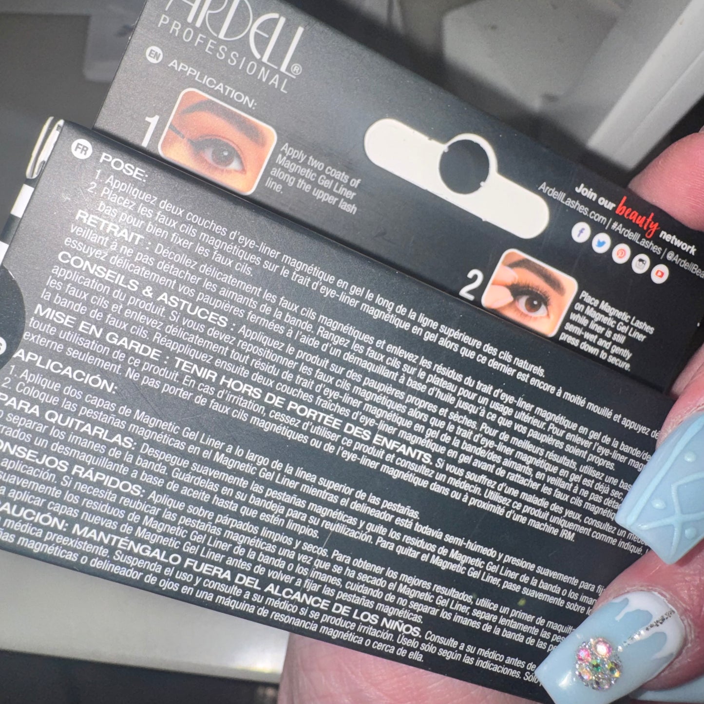 Ardell magnetic lashes wispies - set of 2