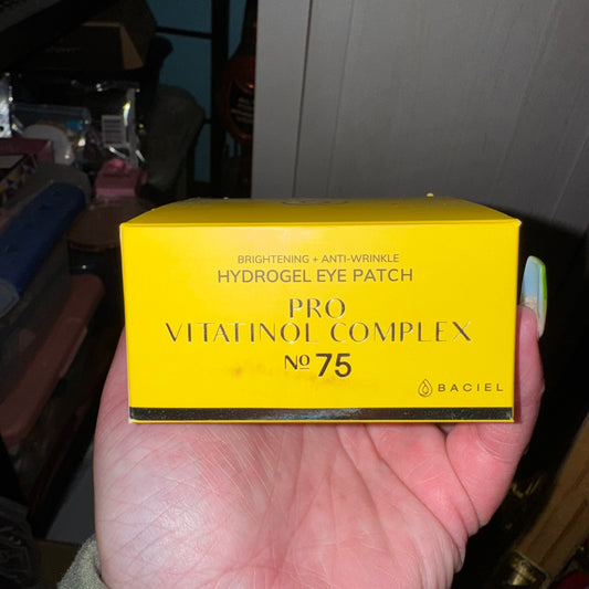 Hydrogel eye patches