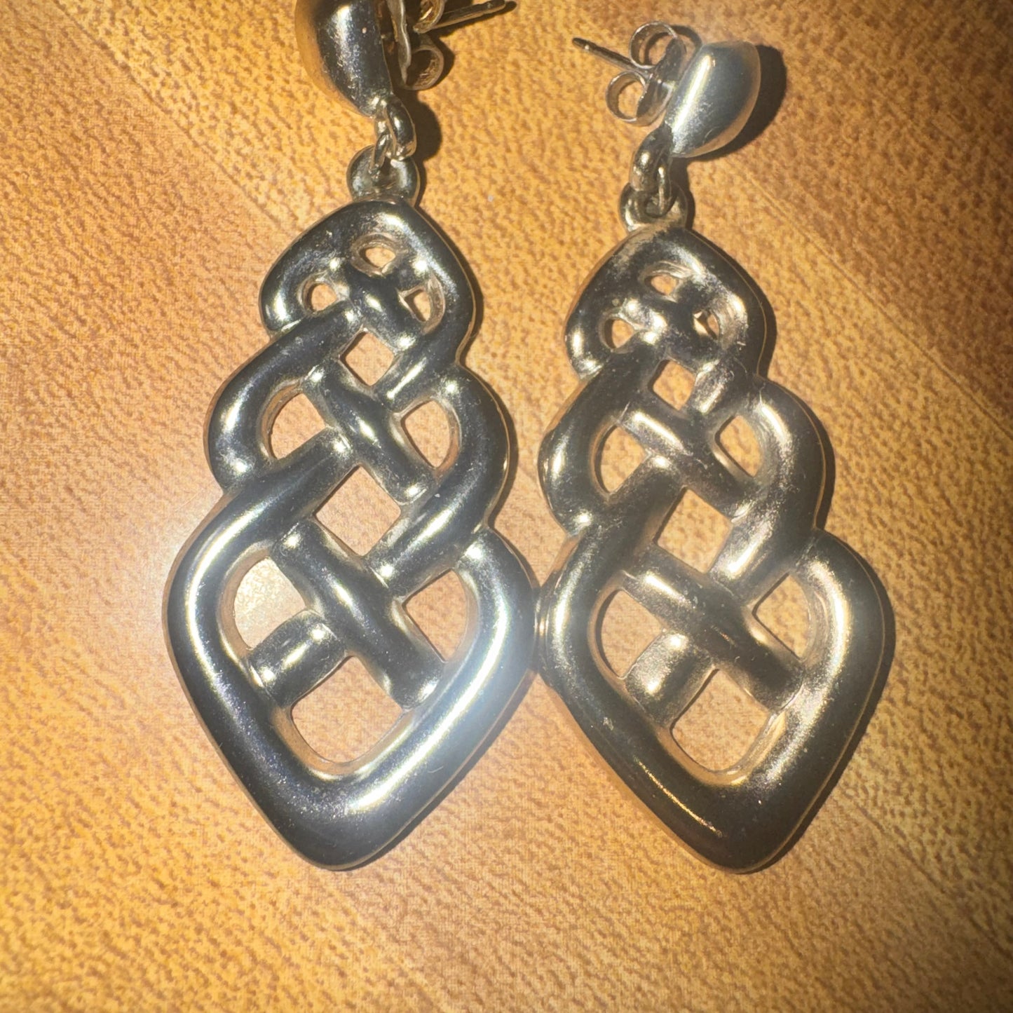 Vintage Avon weaved earrings