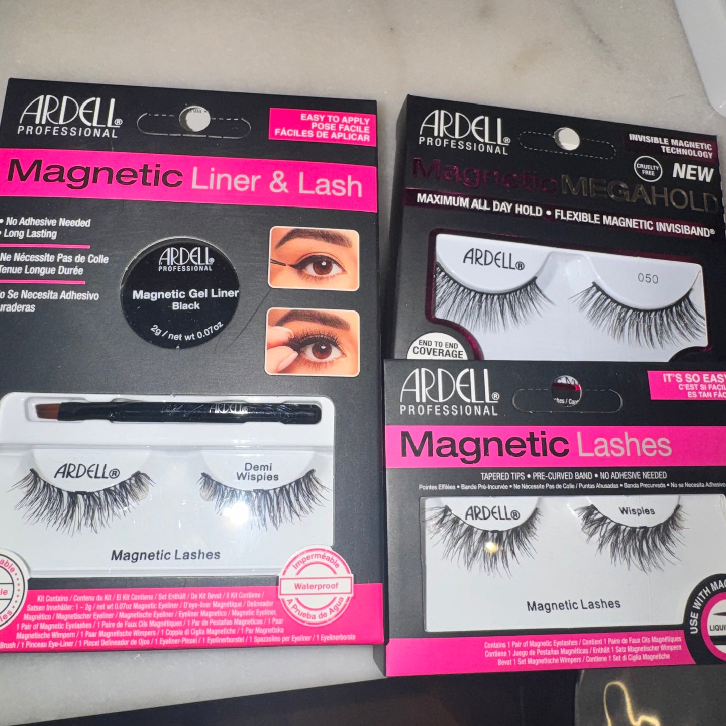 Magnetic lash bundle