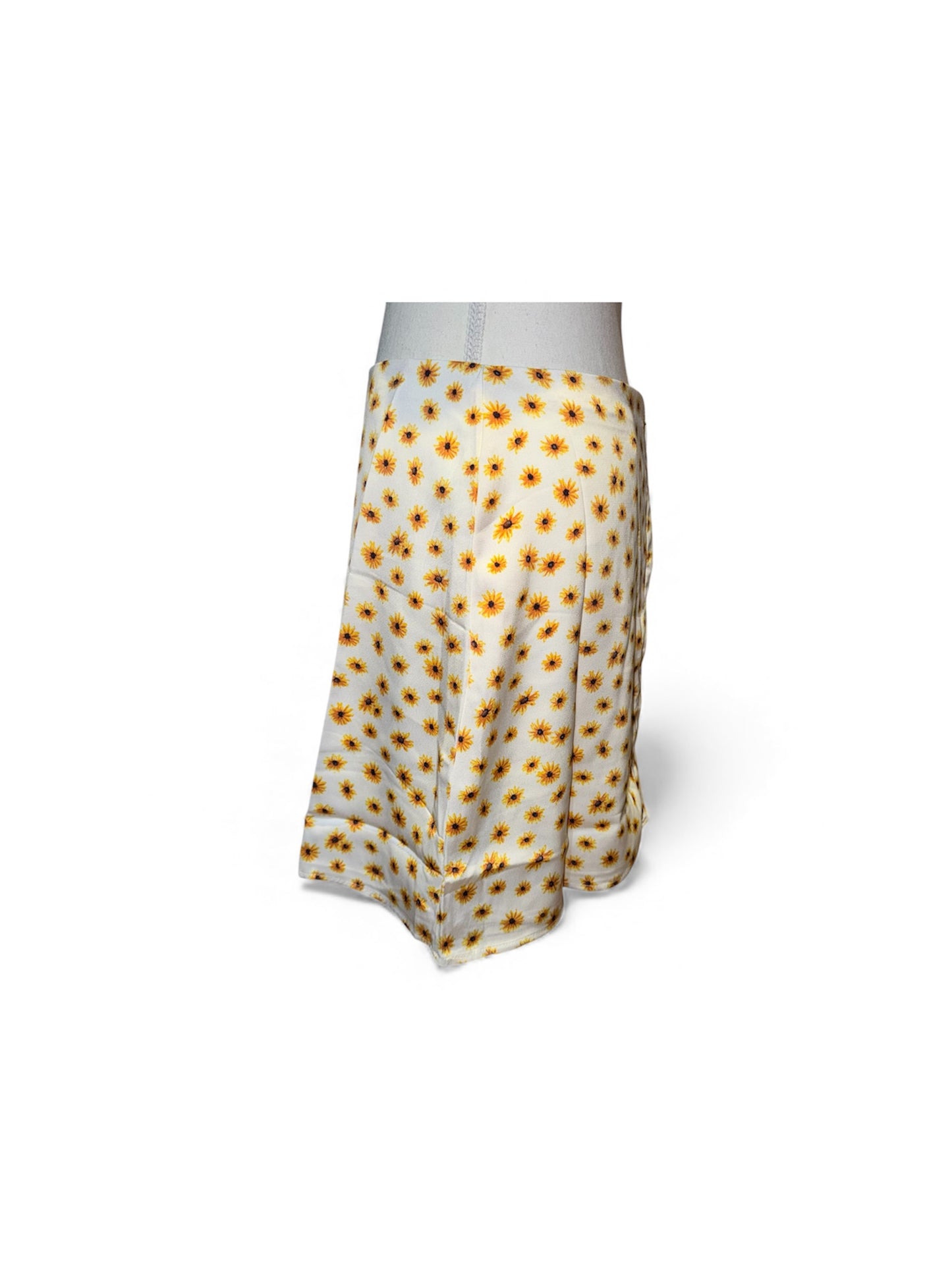 Daisies mini slip skirt