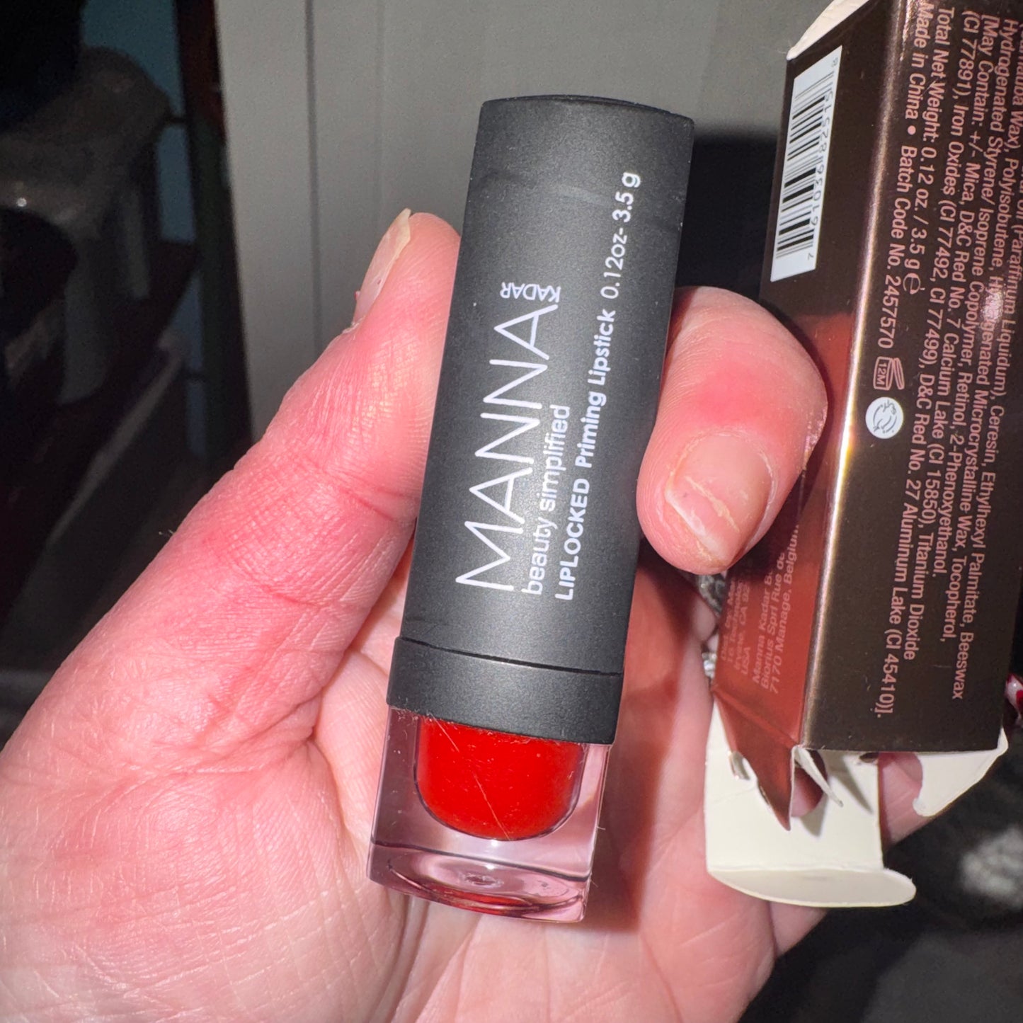 Lip locked priming lipstick