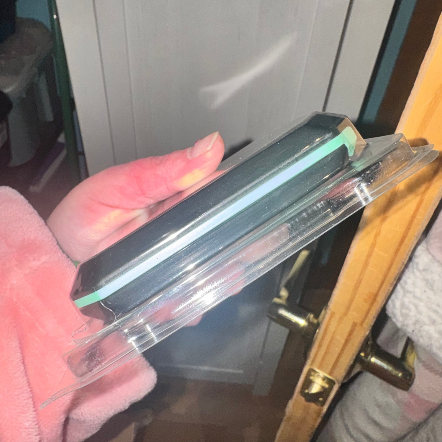 Slim mint wallet