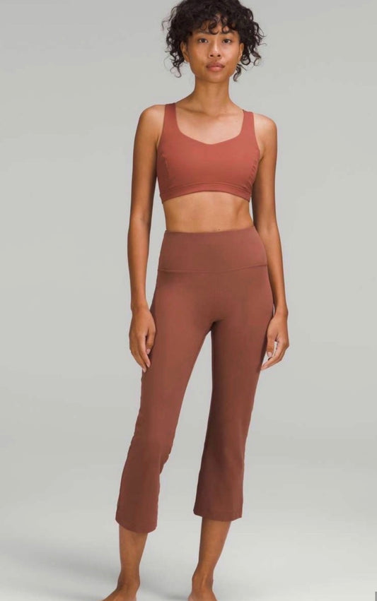 Lululemon groove super high rise crop 23”