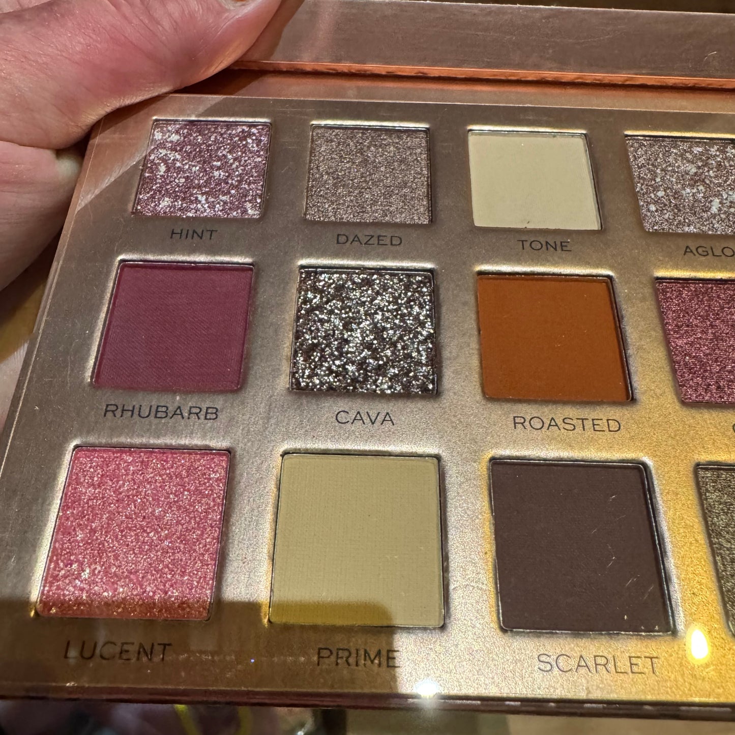 New neutrals blushed eyeshadow palette
