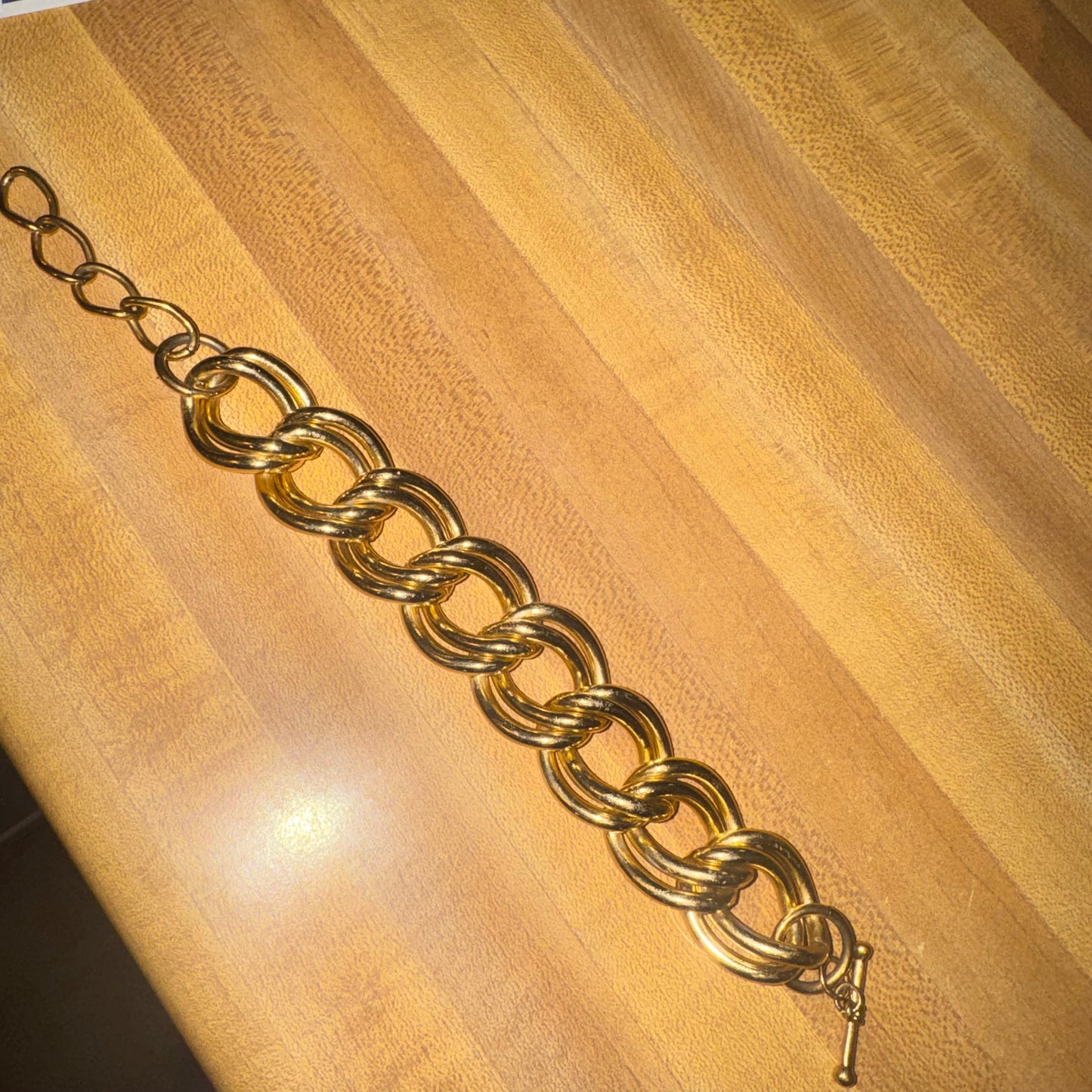 Vintage Avon necklace & bracelet set