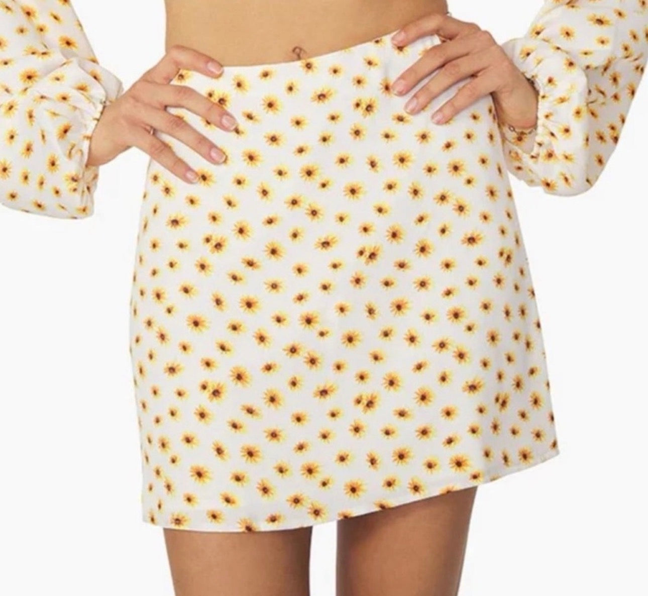 Daisies mini slip skirt
