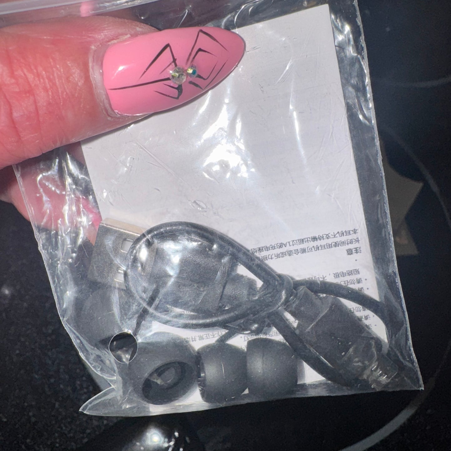 Bluetooth earbuds