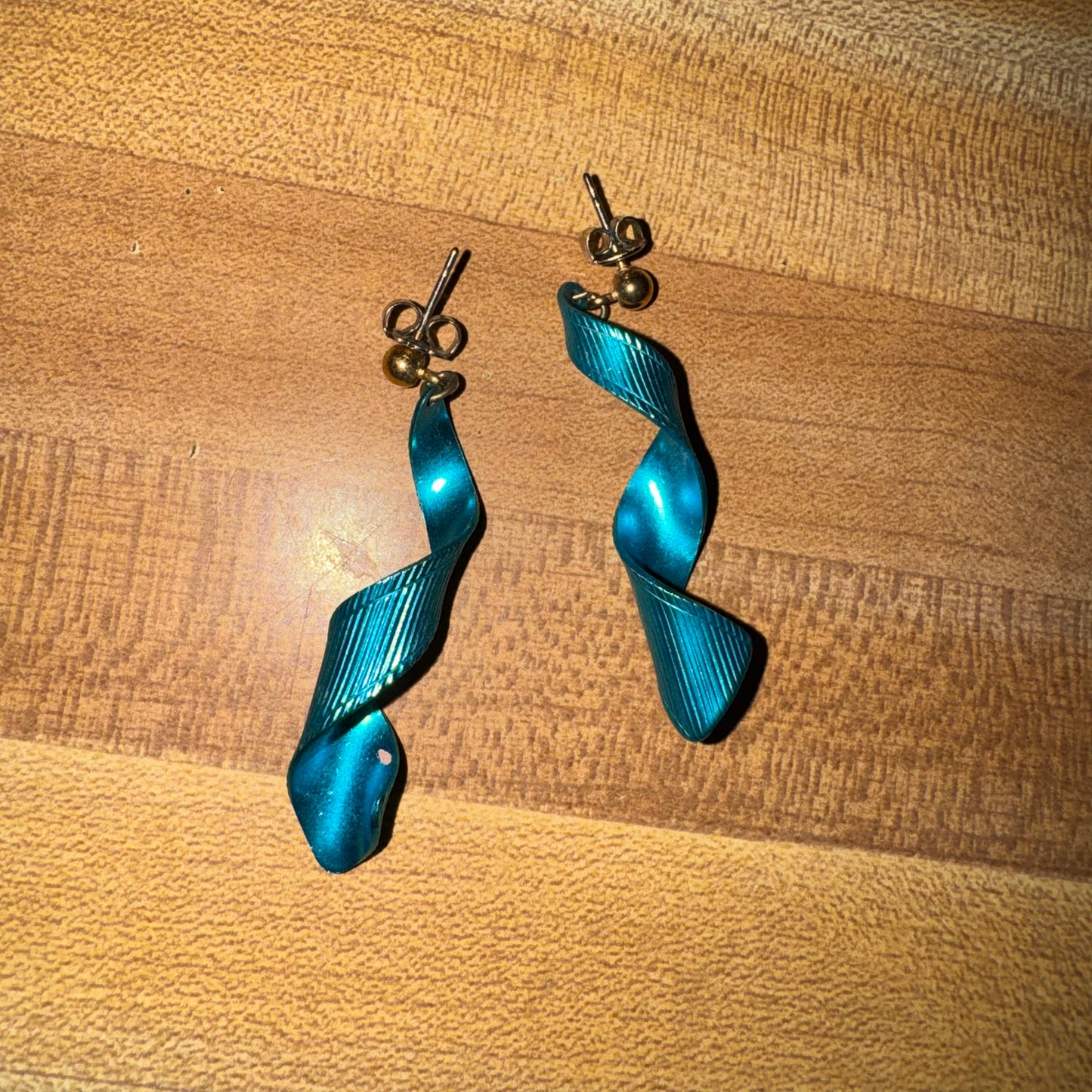 Vintage Avon confetti earrings