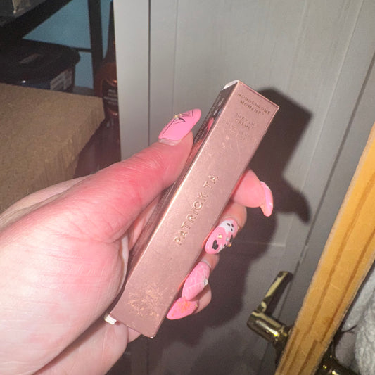 Silky lip crème