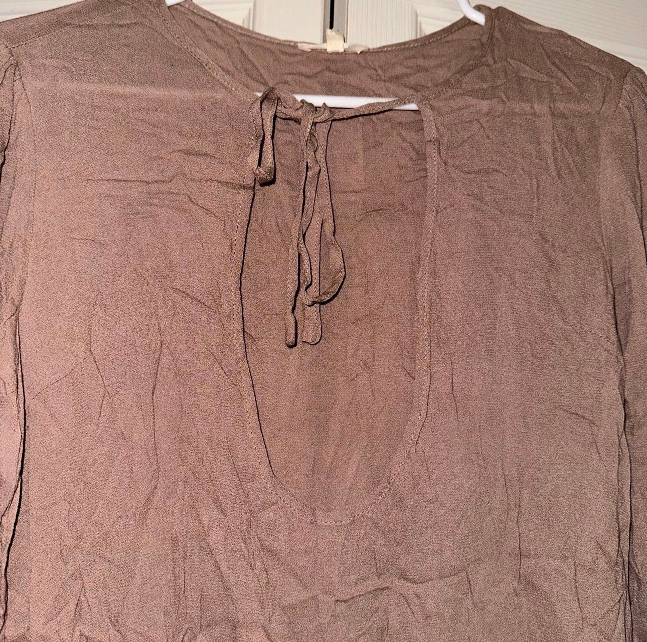Keyhole front tie blouse
