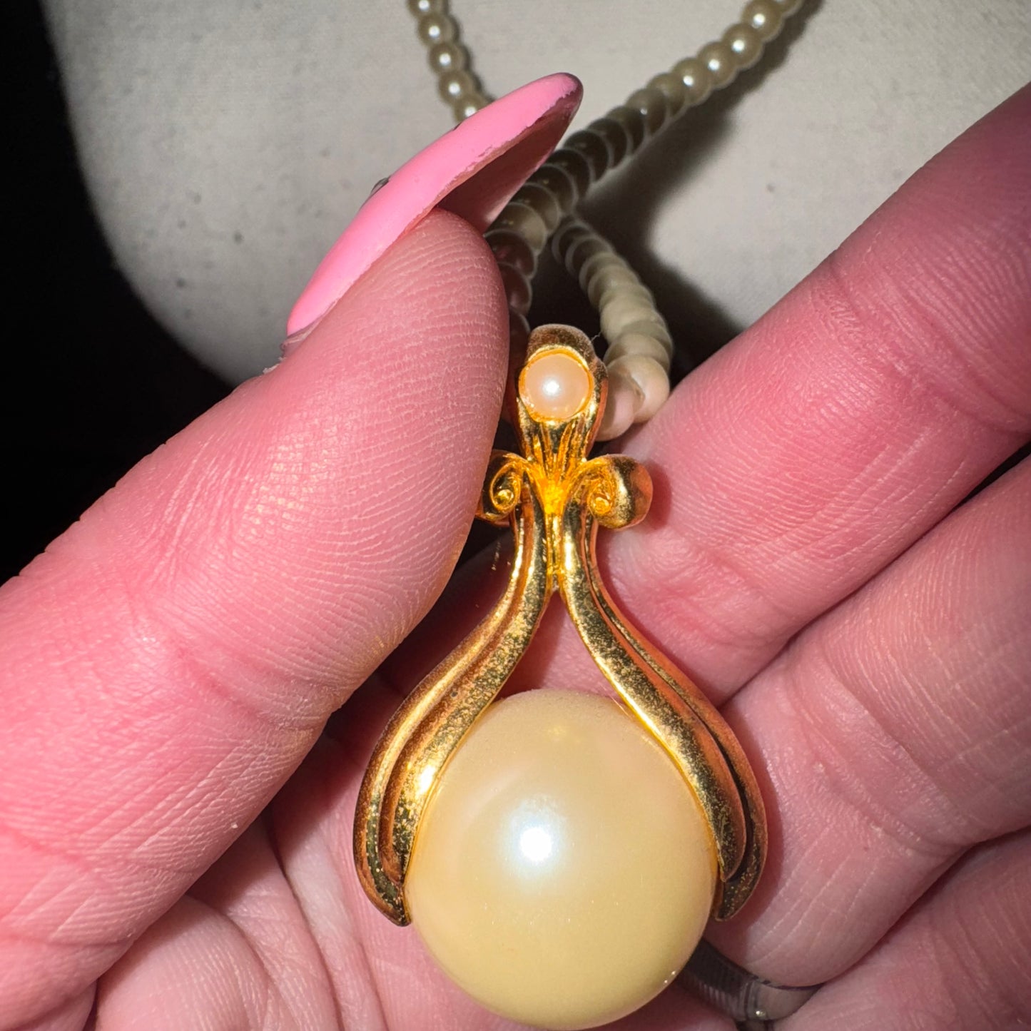 Vintage Avon caged pearl necklace