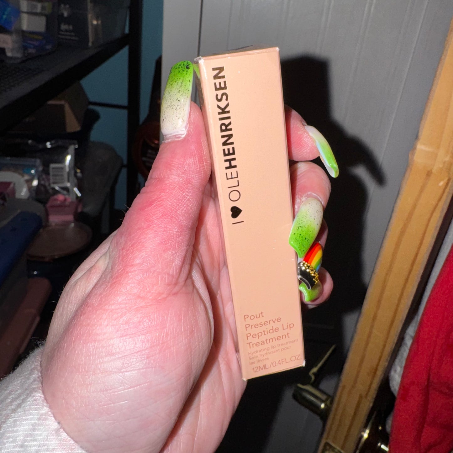 Pout preserve lip treatment