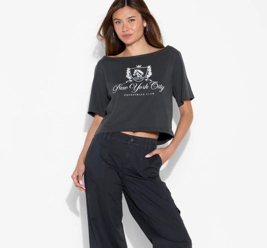 Off the shoulder tee