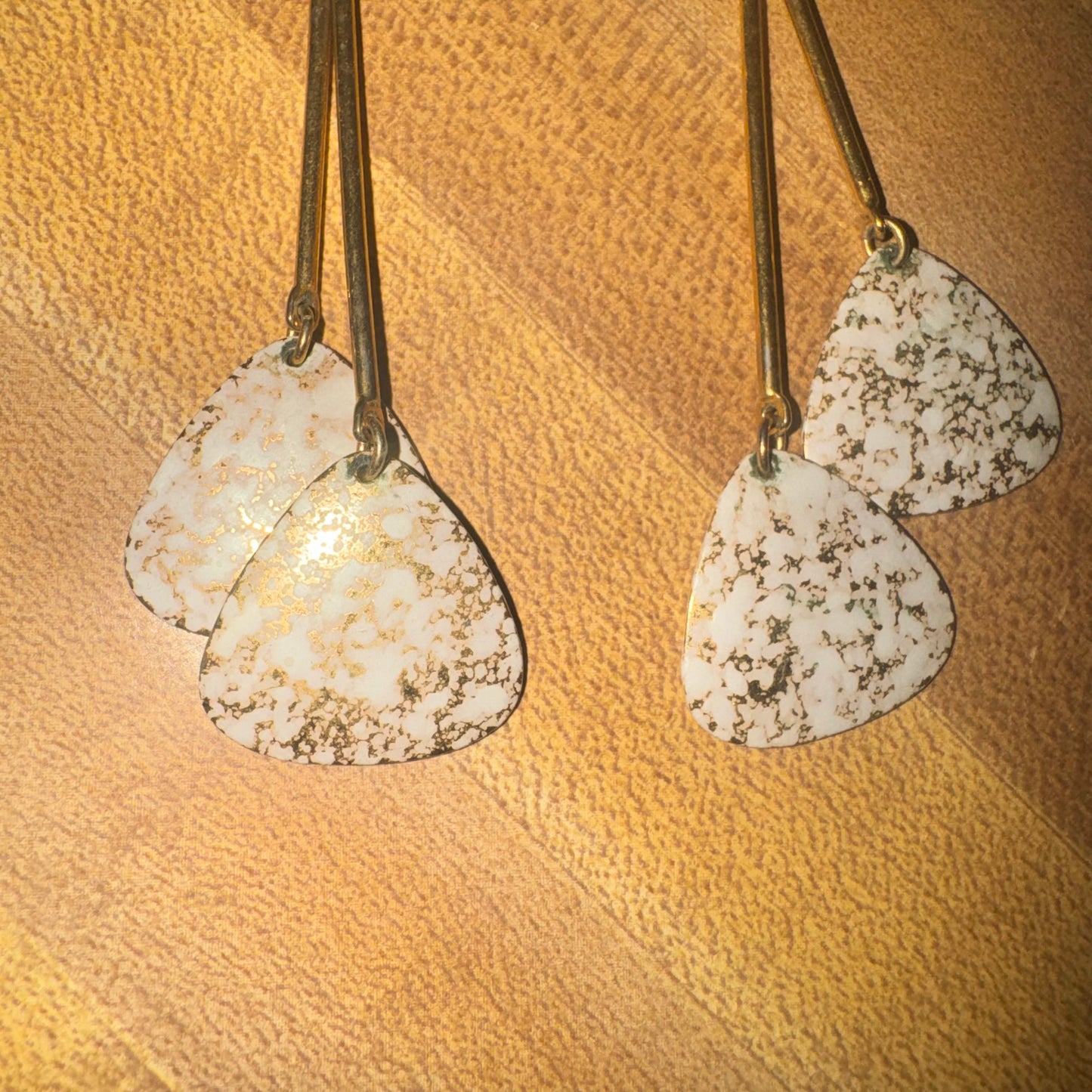 Vintage Avon chimes dangle earrings