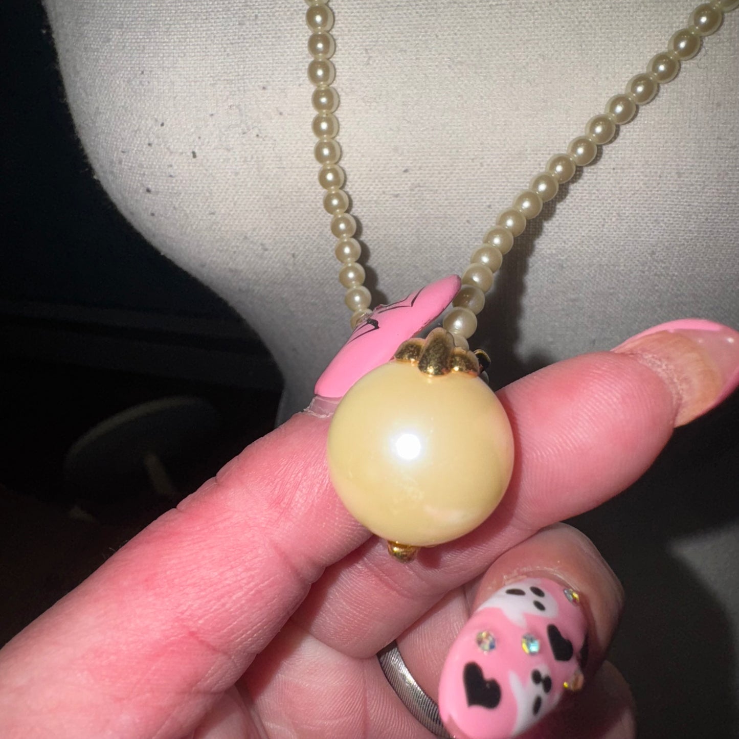 Vintage Avon caged pearl necklace